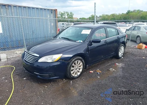 2011 Chrysler 200 Touring z USA, uszkodzony, nr VIN 1C3BC1FB6BN555155